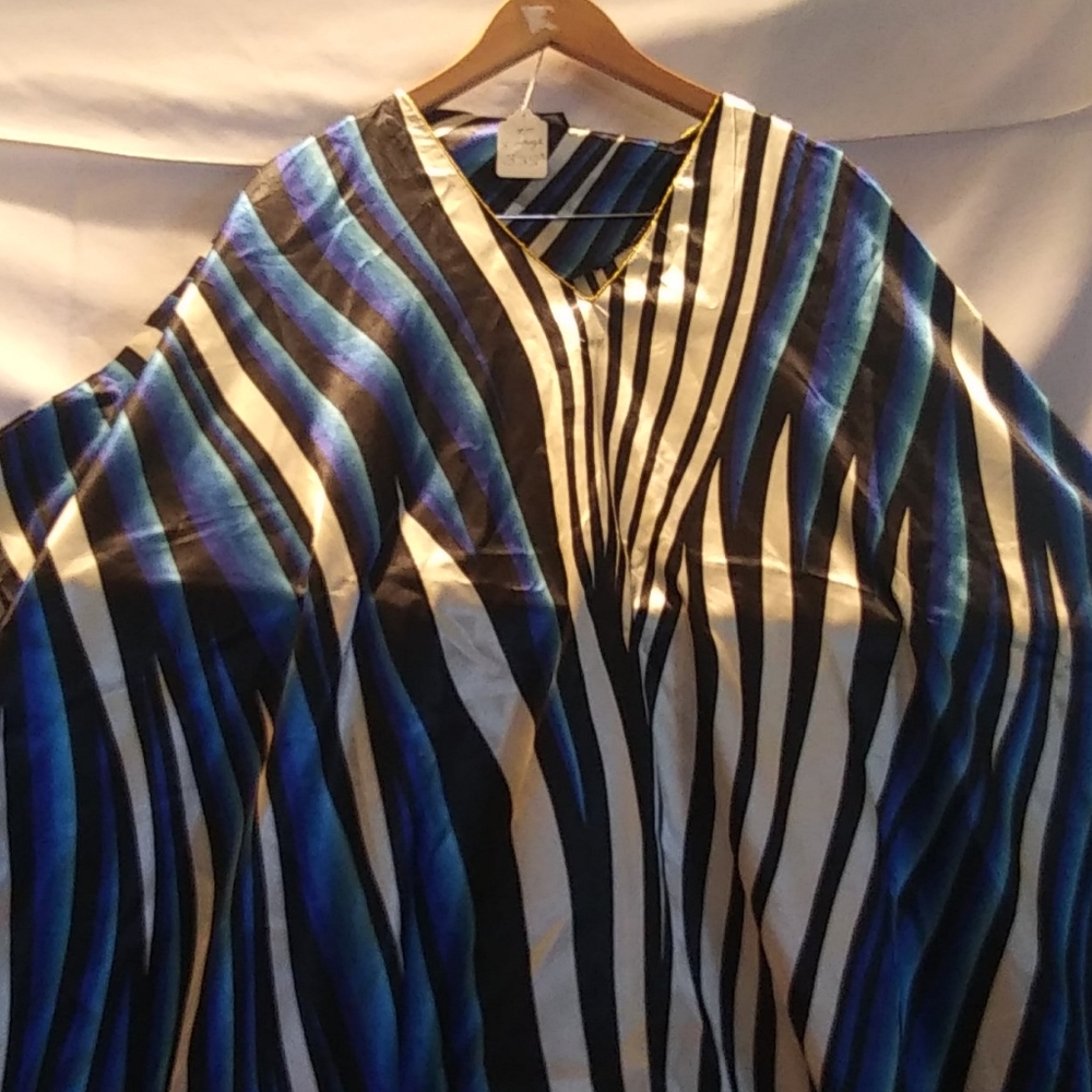 Ladies arcane house dress .